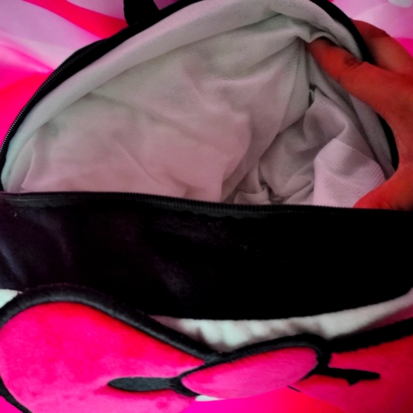 Plush Kawaii Skull Backpack - Picture 6 of 6